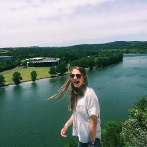 Meet your Posher, Molly